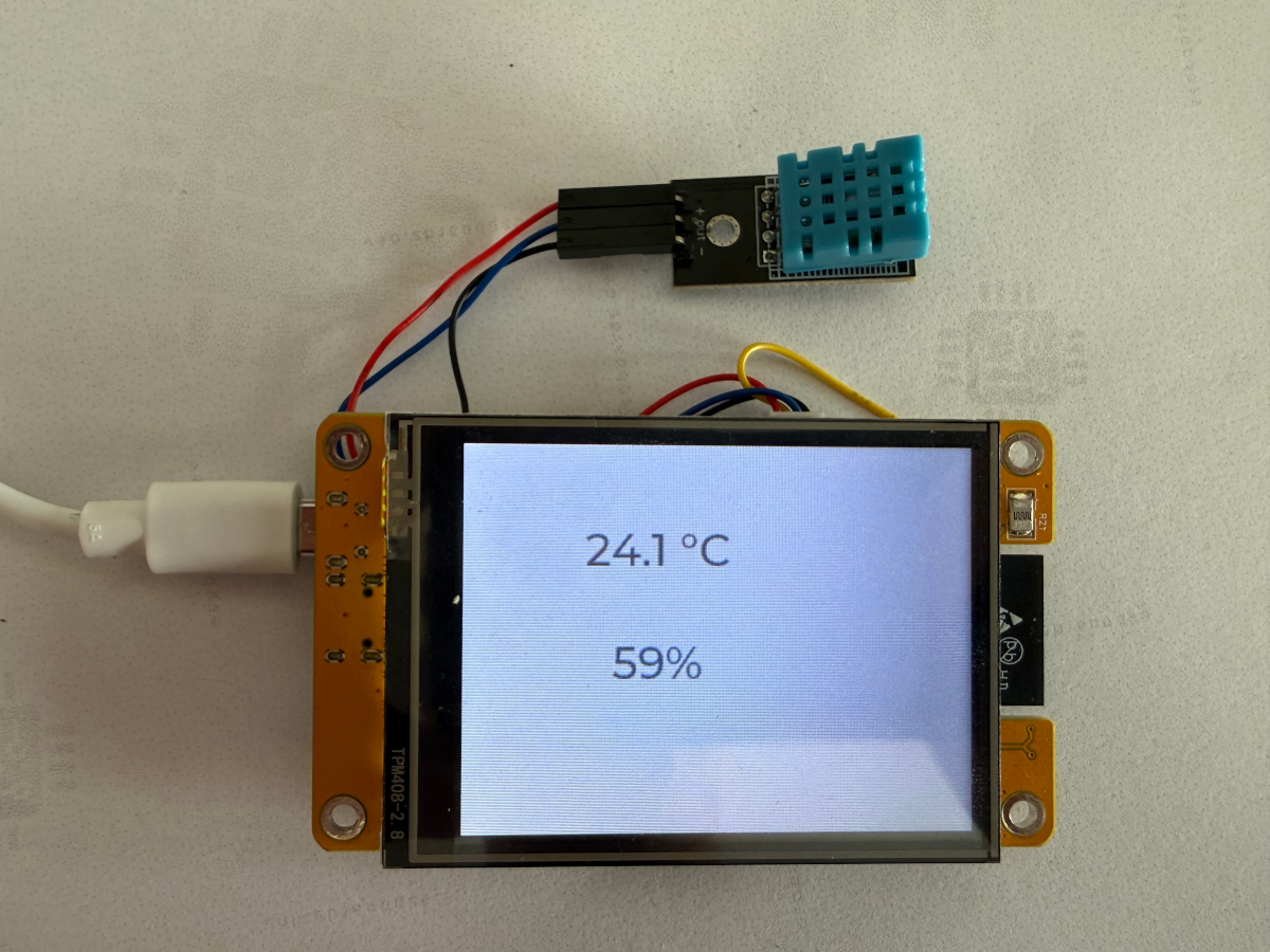 Serial monitor output showing temperature and humidity readings from the DHT11 sensor